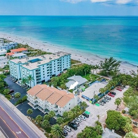100 Steps To Beautiful Indian Rocks Beach, Oceanside, 2 Bedroom Updated Condo クリアウォーター・ビーチ エクステリア 写真