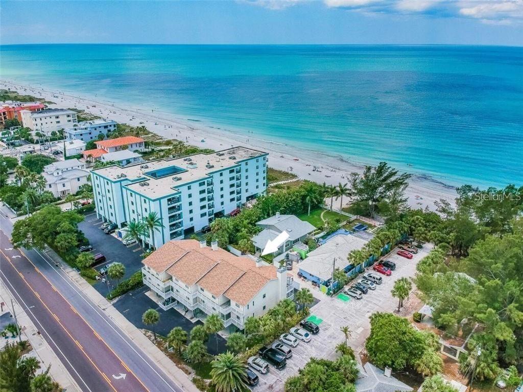 100 Steps To Beautiful Indian Rocks Beach, Oceanside, 2 Bedroom Updated Condo クリアウォーター・ビーチ エクステリア 写真