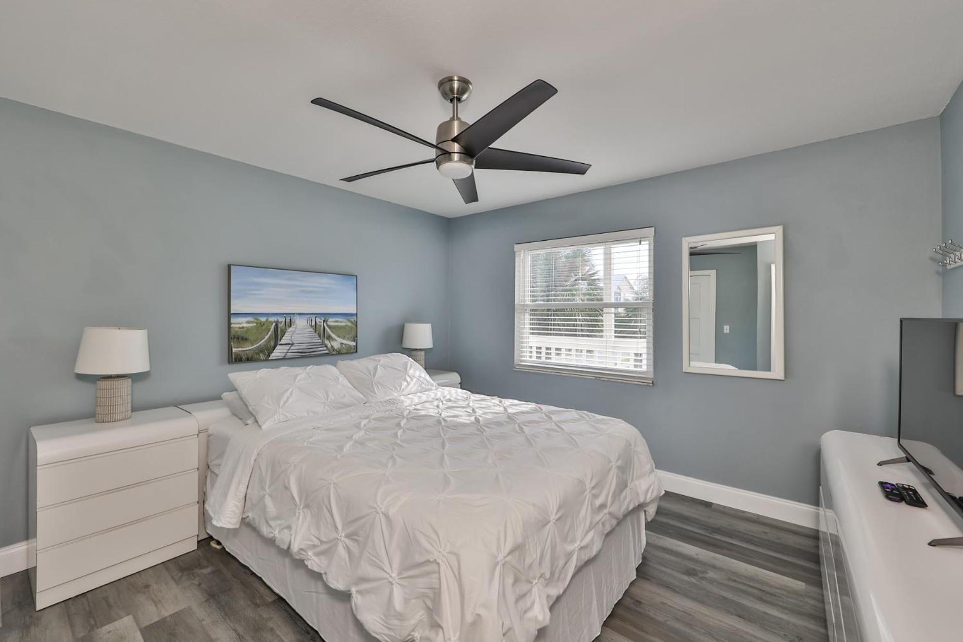 100 Steps To Beautiful Indian Rocks Beach, Oceanside, 2 Bedroom Updated Condo クリアウォーター・ビーチ エクステリア 写真